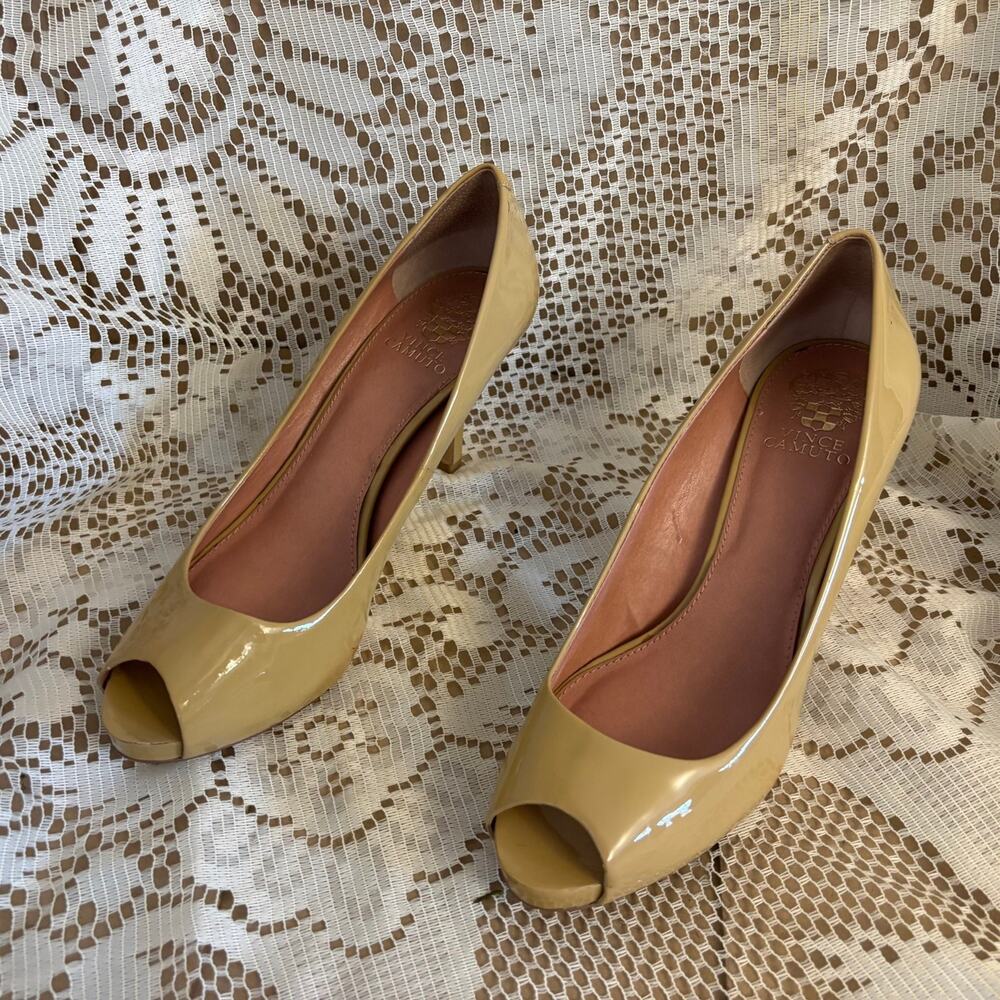Vince Camuto Women's US 10 B Nude Beige Patent Leather Peep-Toe Stiletto Heels